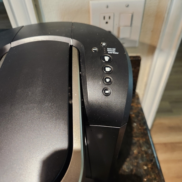 Keurig K-Select Coffee Maker - Picture 3 of 5